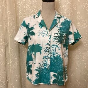 Panama Jack women’s Button down short sleeve
Green and white tropical size S